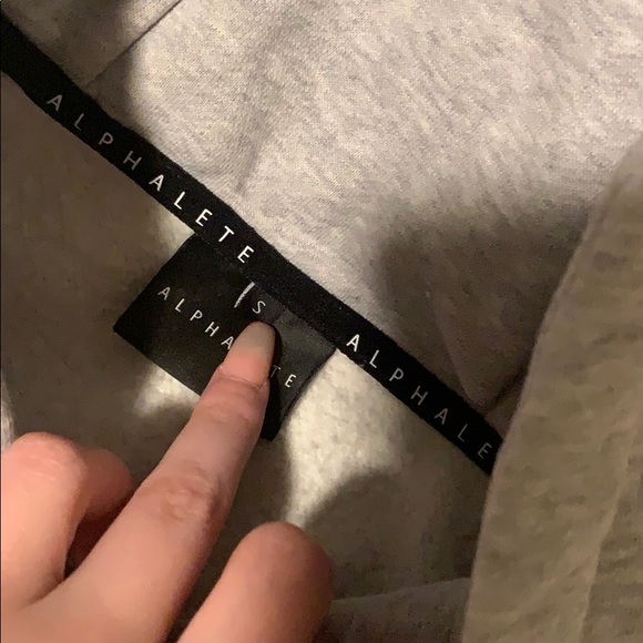 Alphalete hoodie - Picture 2 of 2